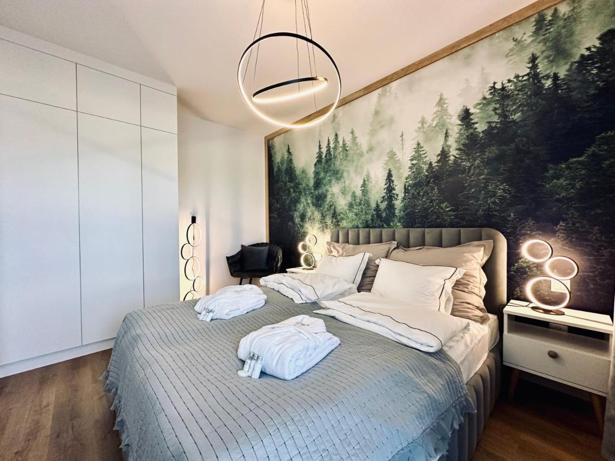 Mountain Shine - Apartment, Spa And Parking ザコパネ エクステリア 写真