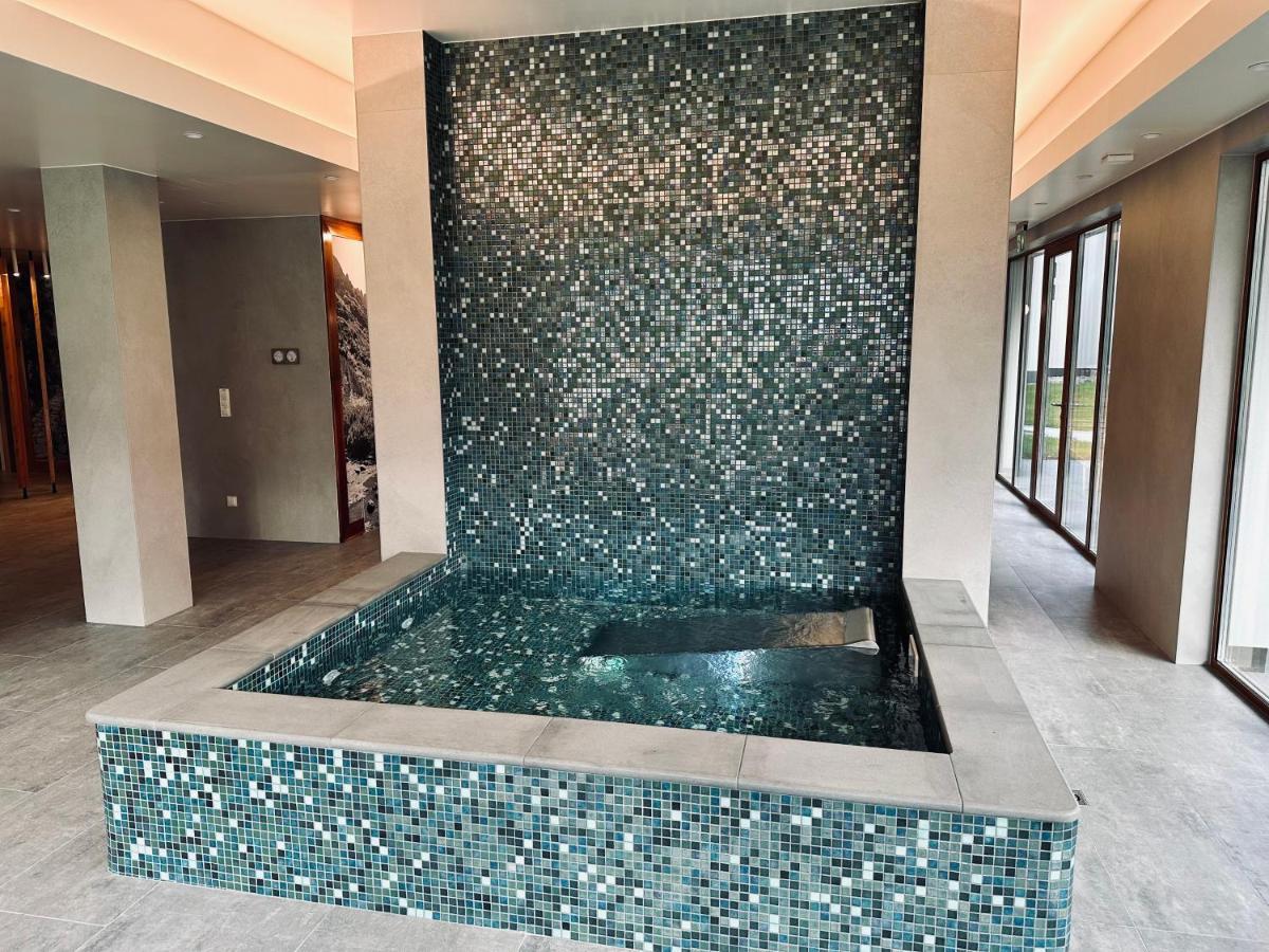 Mountain Shine - Apartment, Spa And Parking ザコパネ エクステリア 写真