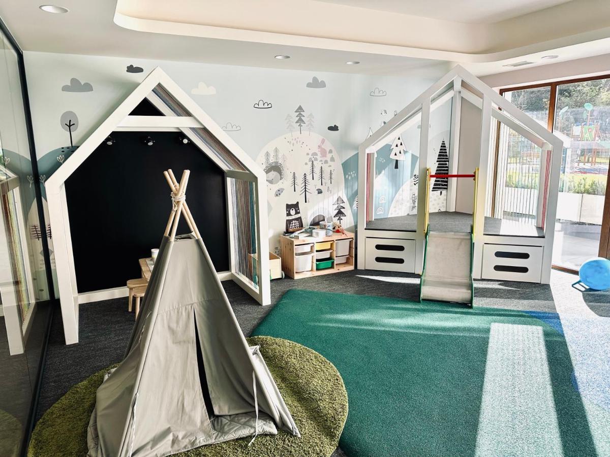 Mountain Shine - Apartment, Spa And Parking ザコパネ エクステリア 写真