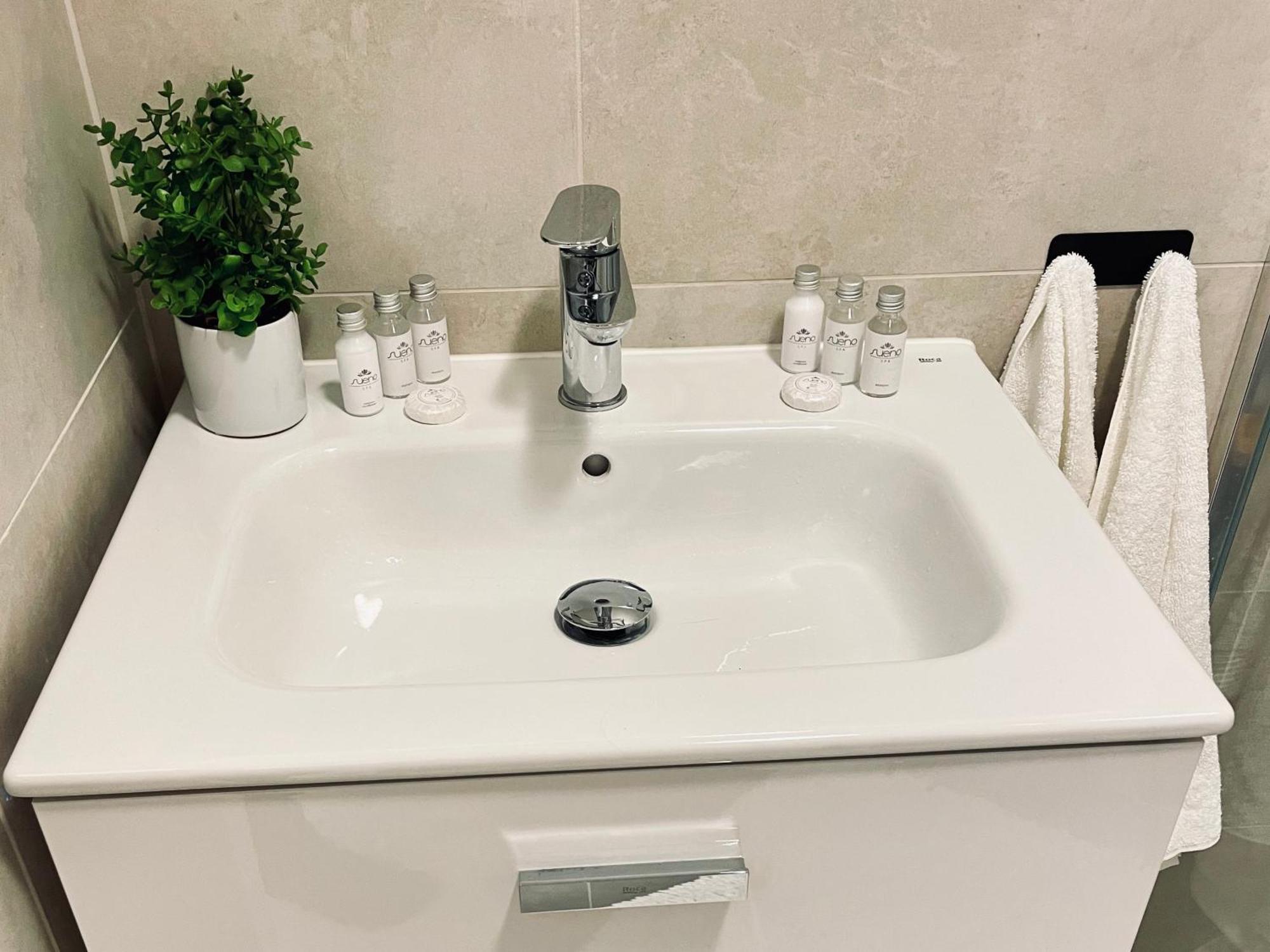 Mountain Shine - Apartment, Spa And Parking ザコパネ エクステリア 写真
